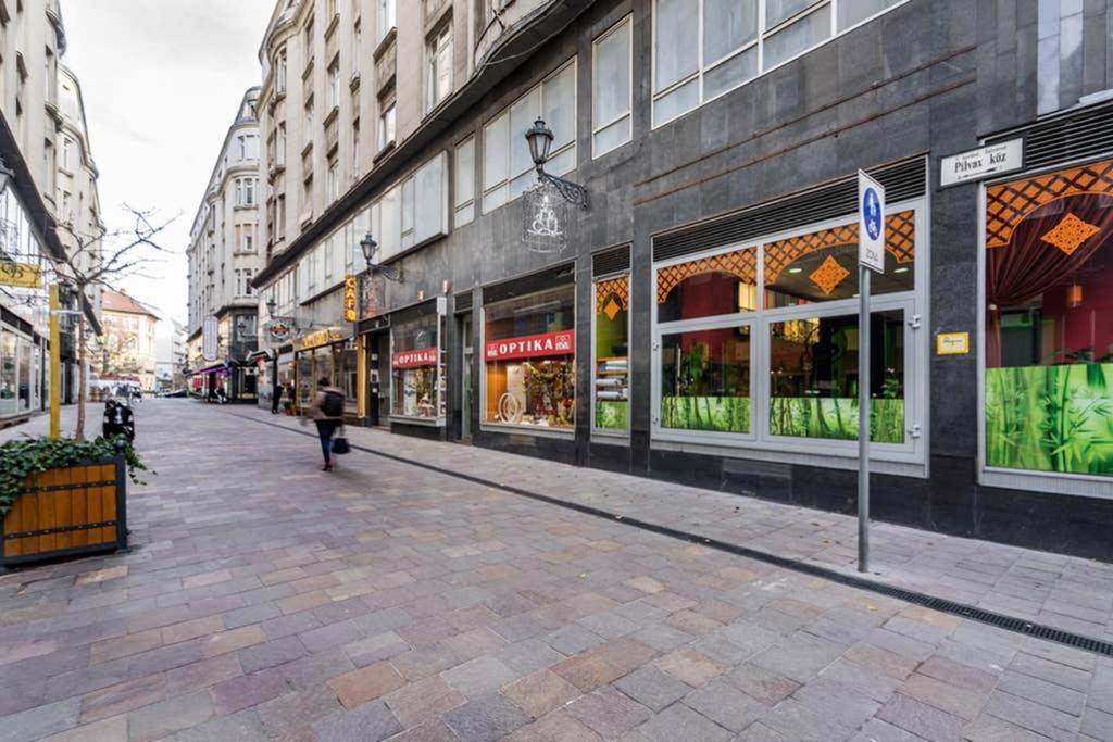 Апартаменти Luxury Pilvax